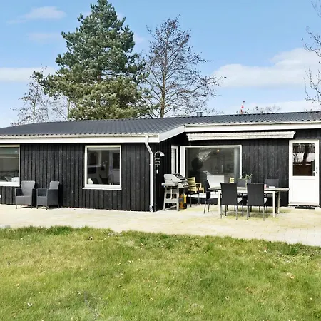 Holiday home 3 Bedroom Stunning In